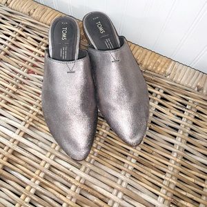 Toms slip on women shoes